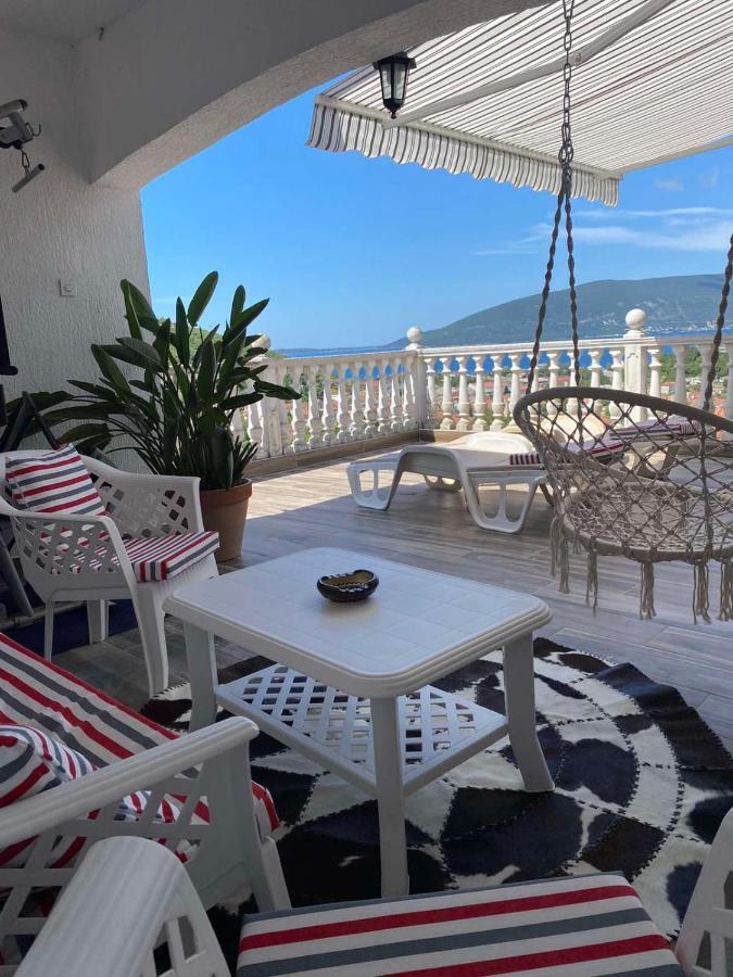 Guest House Cvoro Херцег Нови Екстериор снимка